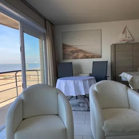 High In Sky & Seasights F 8@blankenberge * ブランケンベルヘ