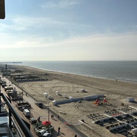 High In Sky & Seasights F 8@blankenberge * ブランケンベルヘ